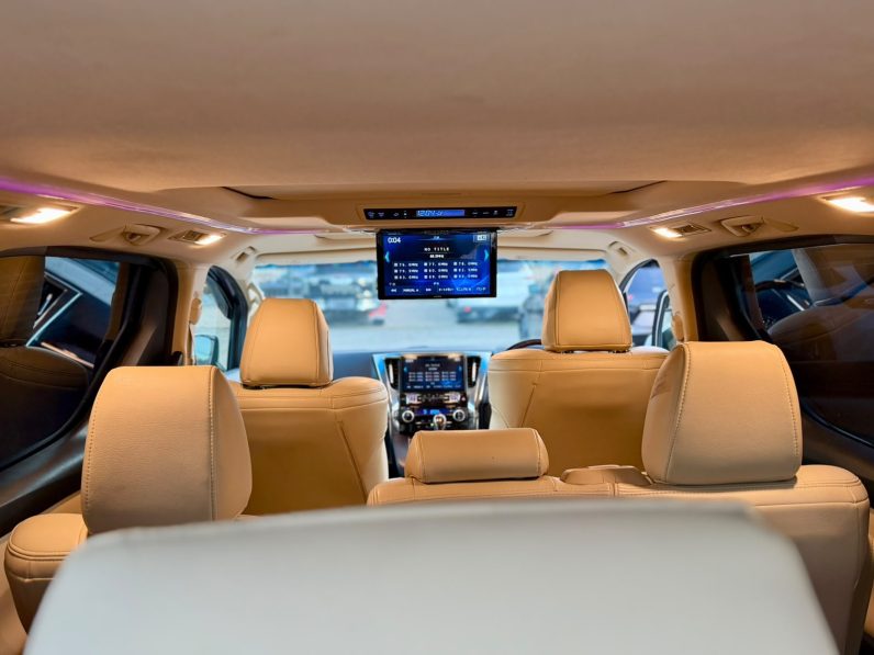 
								Toyota Alphard full									