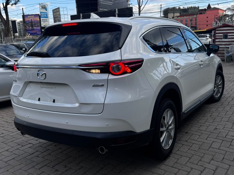 
								Mazda CX-8 full									