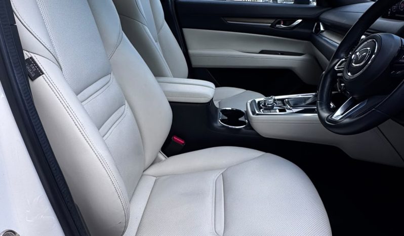 
								Mazda CX-8 full									