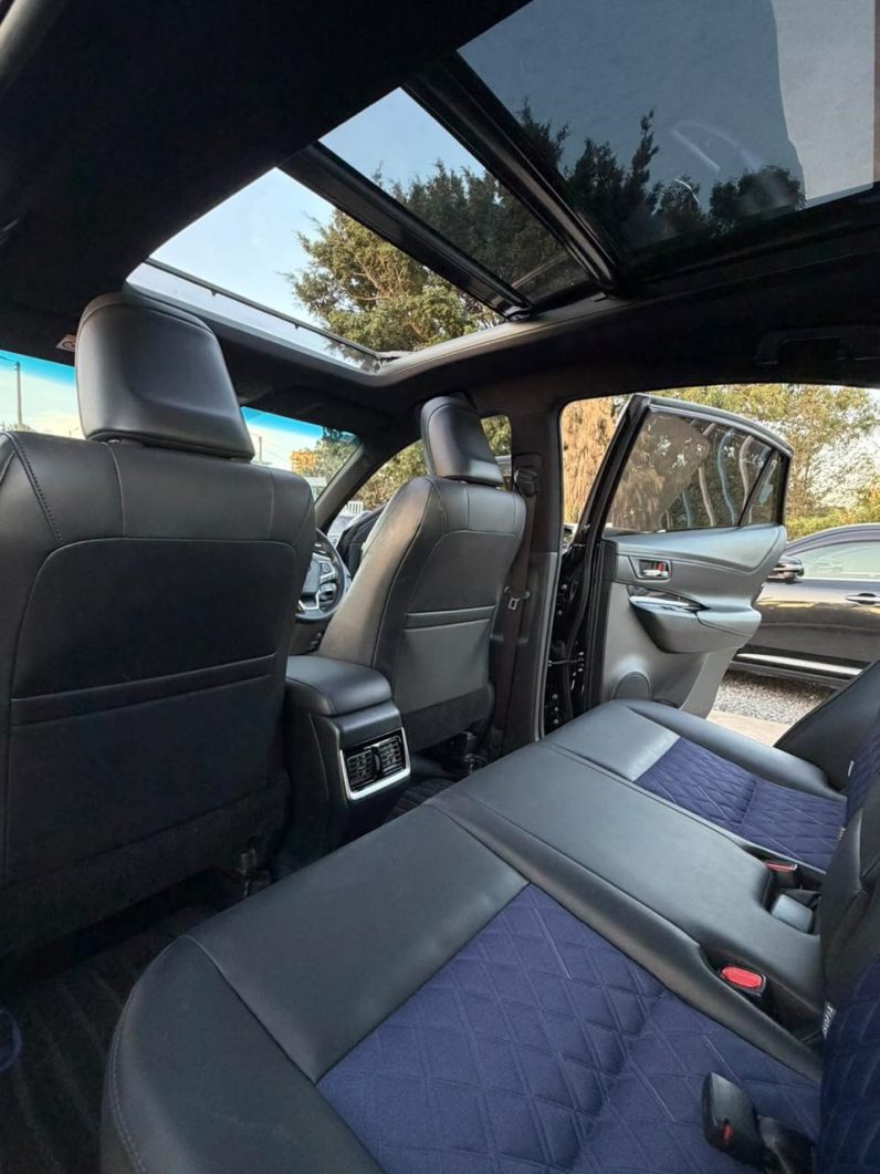 
								Mazda CX-5 full									