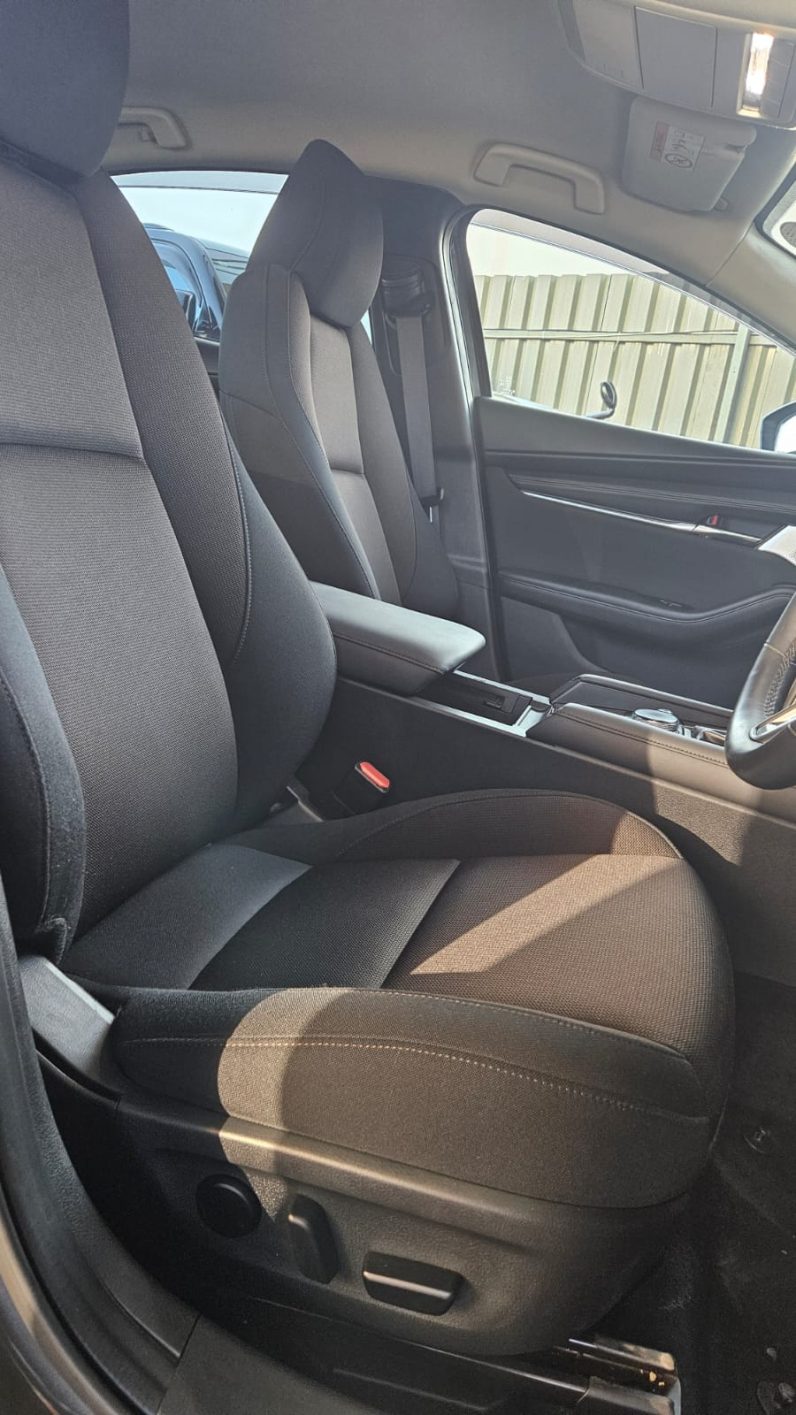 
								Mazda 3 full									