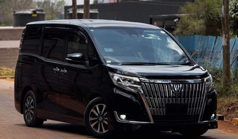 
								Toyota Esquire full									