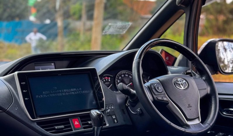 
								Toyota Esquire full									