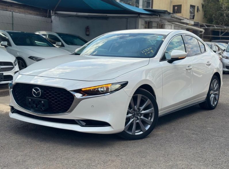 
								Mazda 3 full									