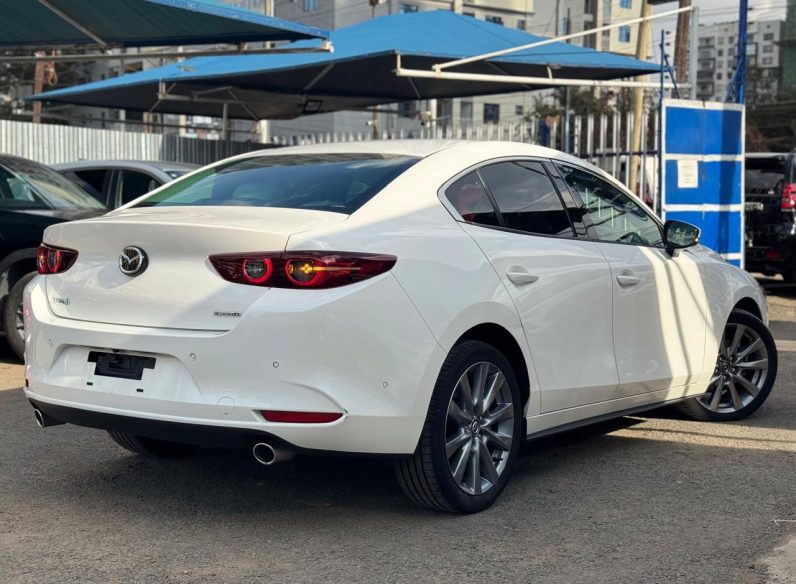 
								Mazda 3 full									