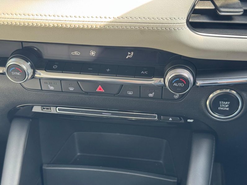 
								Mazda 3 full									