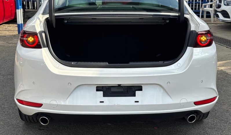 
								Mazda 3 full									