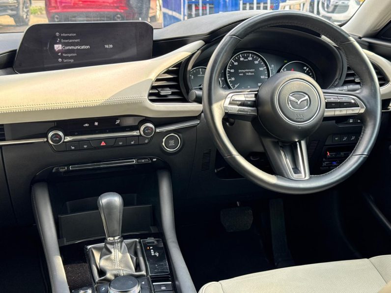 
								Mazda 3 full									