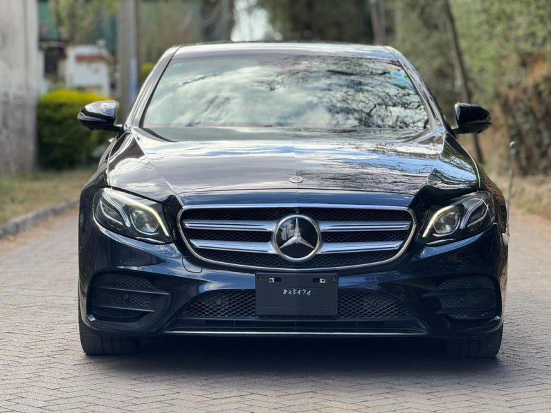 
								Mercedes Benz E250 full									