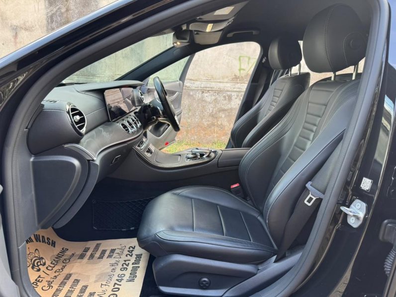 
								Mercedes Benz E250 full									
