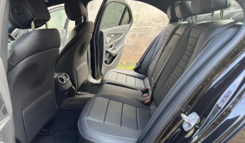 
								Mercedes Benz E250 full									
