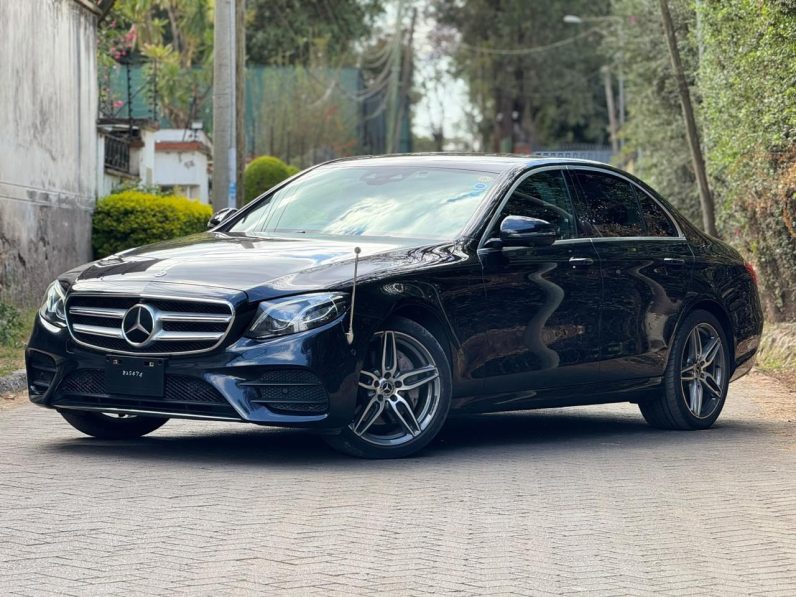 
								Mercedes Benz E250 full									