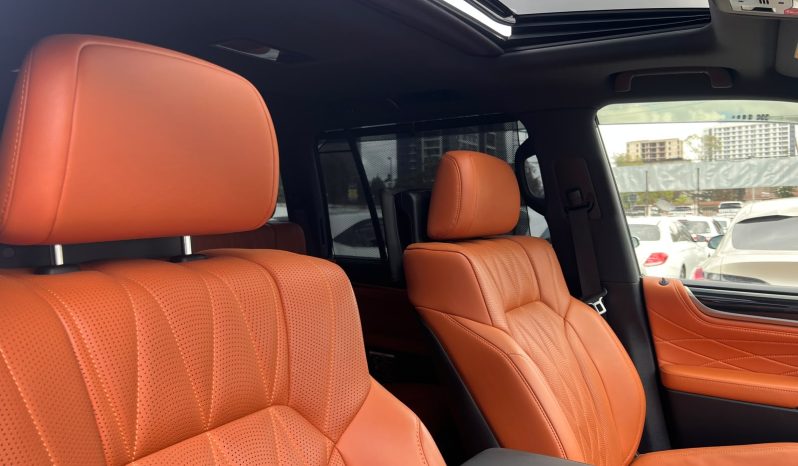 
								Lexus LX570 full									