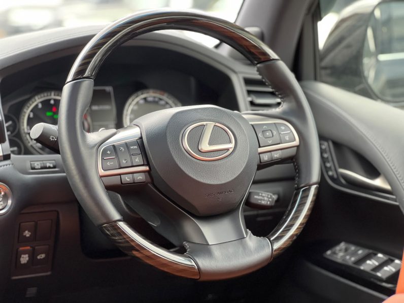 
								Lexus LX570 full									