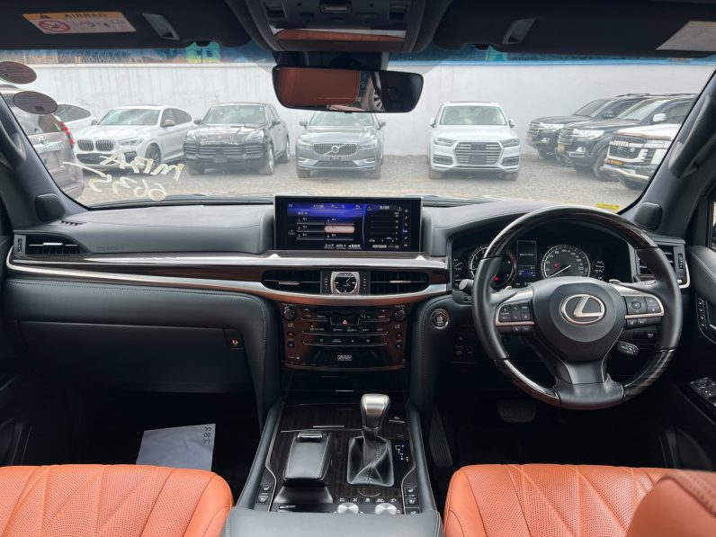 
								Lexus LX570 full									
