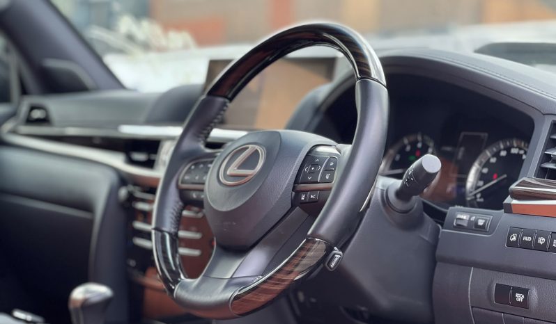
								Lexus LX570 full									