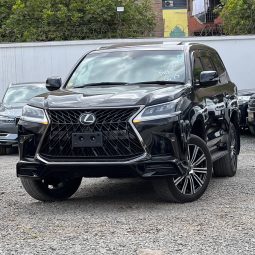 Lexus LX570
