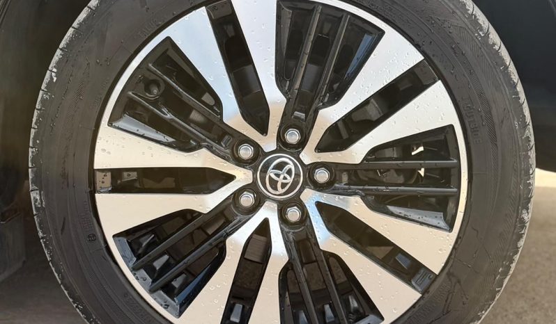 
								Toyota Alphard full									