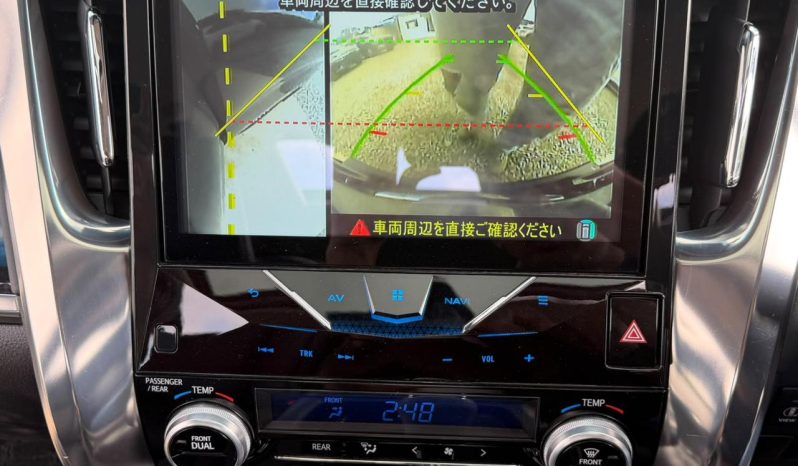 
								Toyota Alphard full									