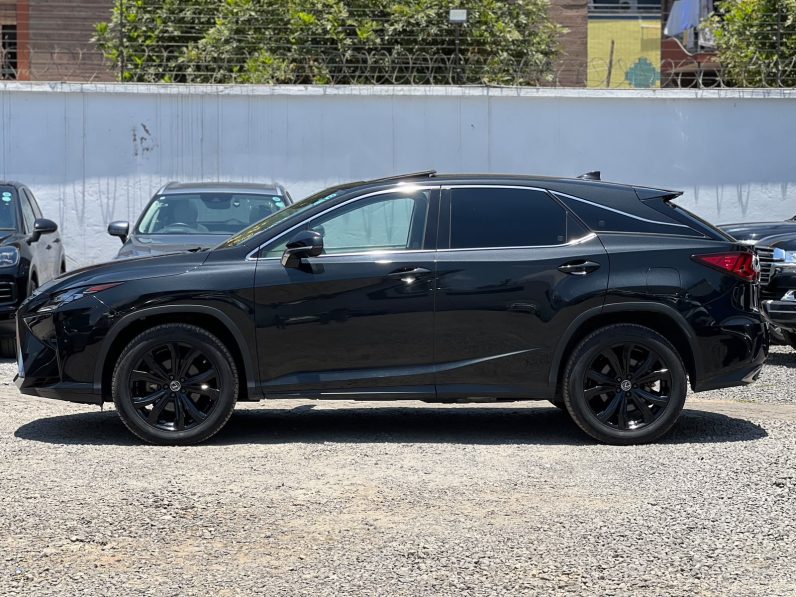
								Lexus RX300 full									