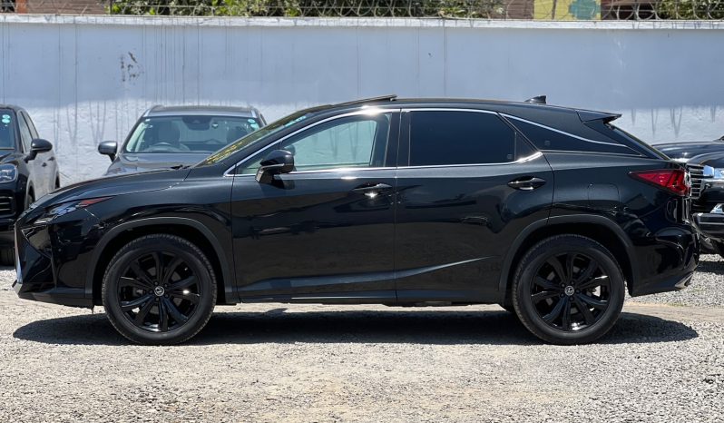 
								Lexus RX300 full									