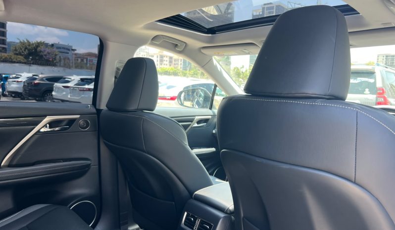 
								Lexus RX300 full									
