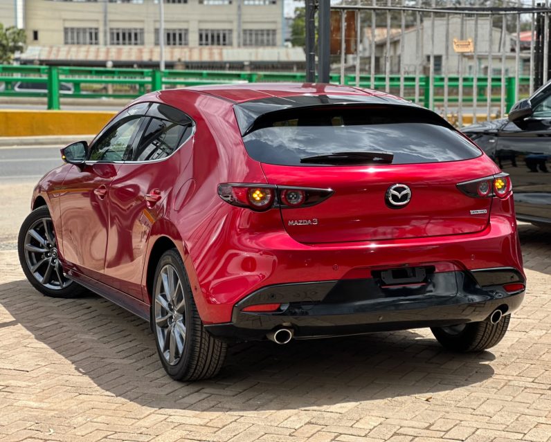 
								Mazda 3 full									