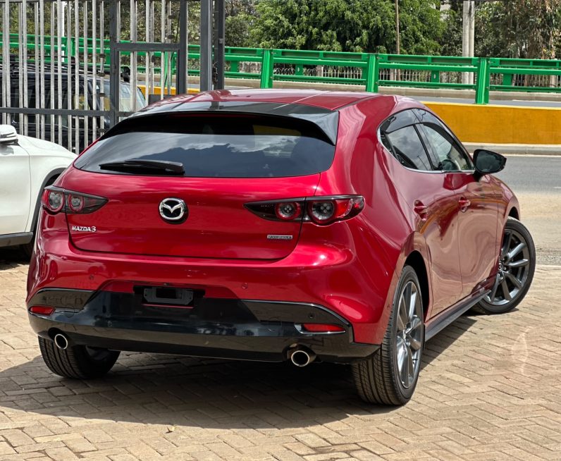 
								Mazda 3 full									