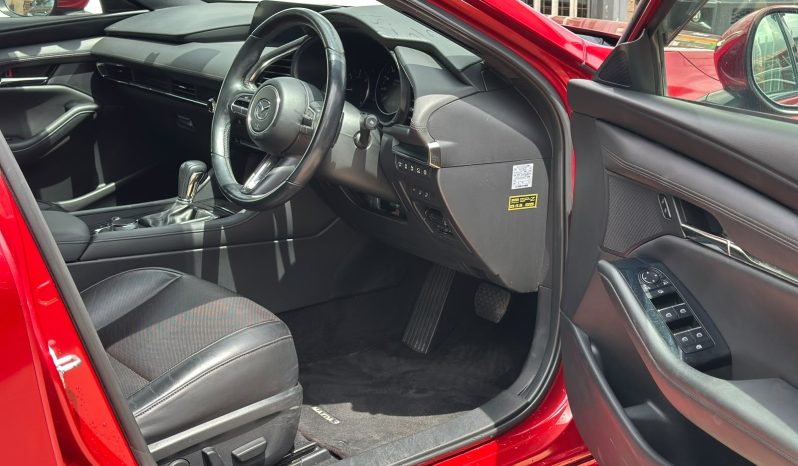
								Mazda 3 full									