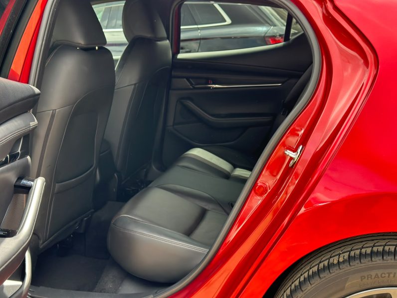 
								Mazda 3 full									