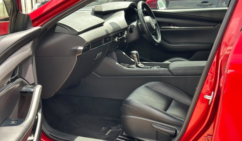 
								Mazda 3 full									