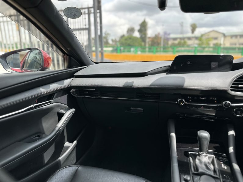 
								Mazda 3 full									