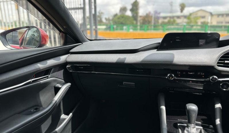 
								Mazda 3 full									