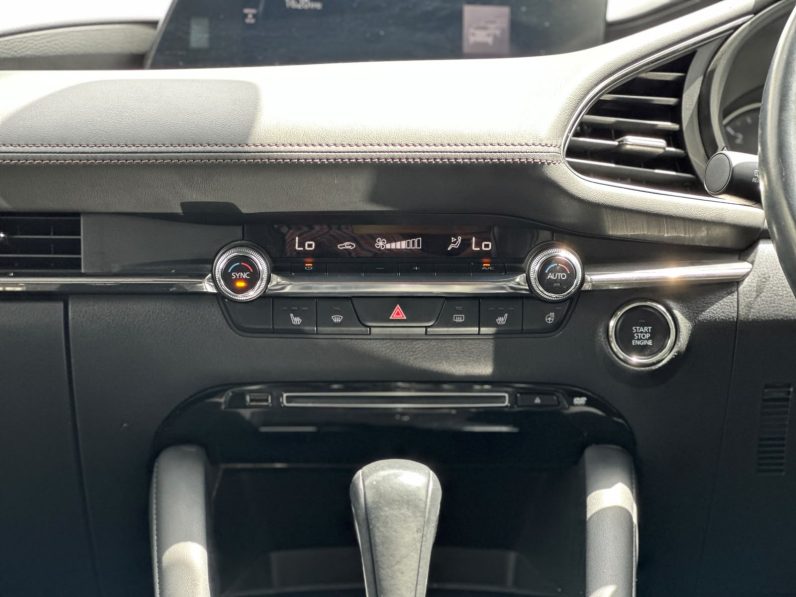 
								Mazda 3 full									