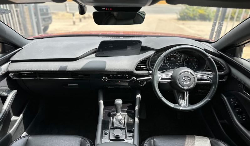 
								Mazda 3 full									