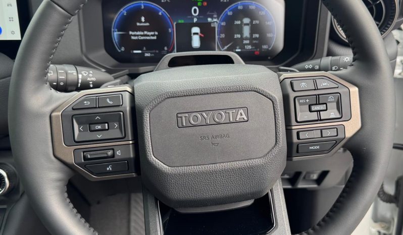 
								Toyota Land Cruiser Prado J250 full									