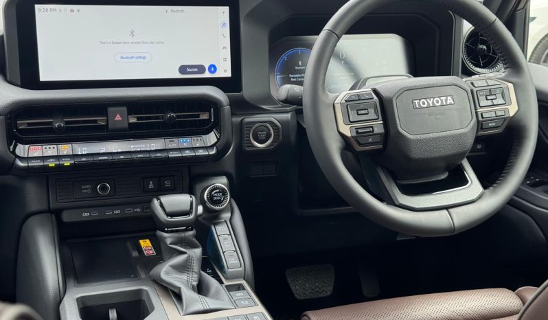 
								Toyota Land Cruiser Prado J250 full									