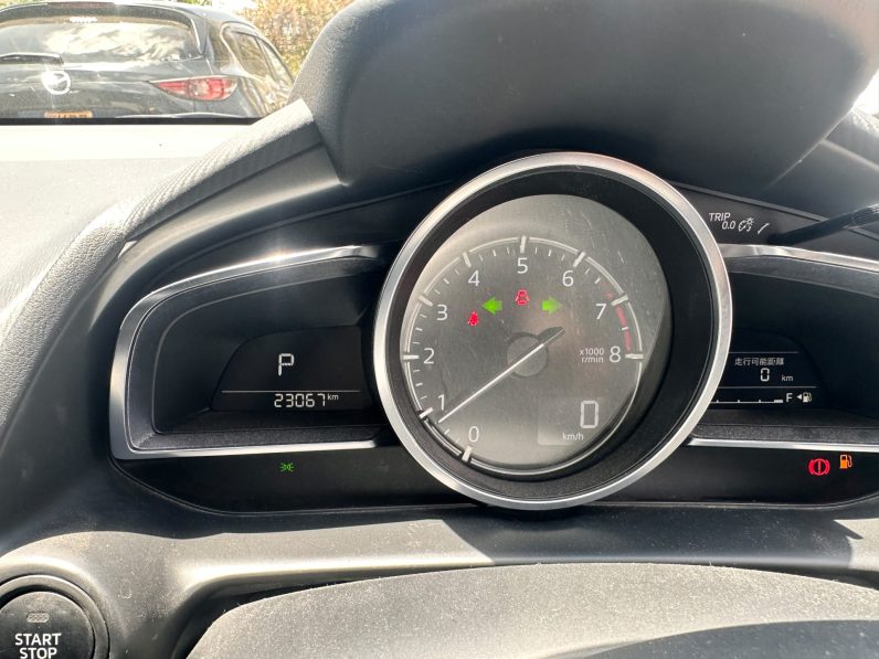 
								Mazda 2 full									