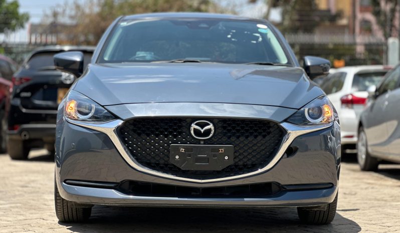 
								Mazda 2 full									