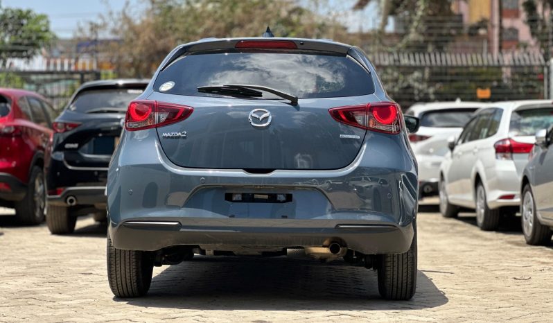 
								Mazda 2 full									