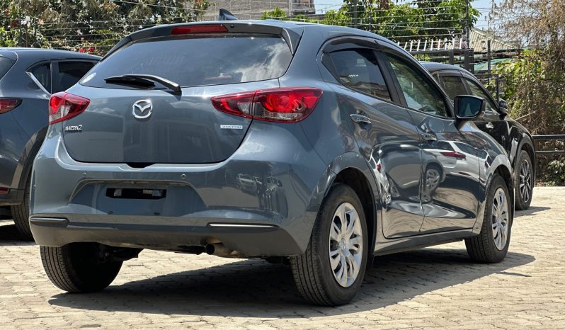 
								Mazda 2 full									