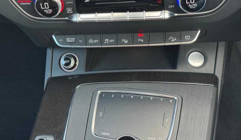
								Audi Q5 full									
