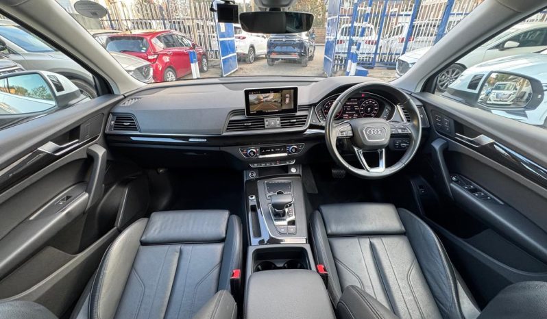 
								Audi Q5 full									