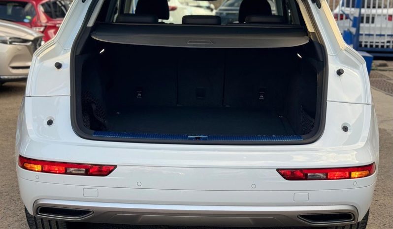 
								Audi Q5 full									