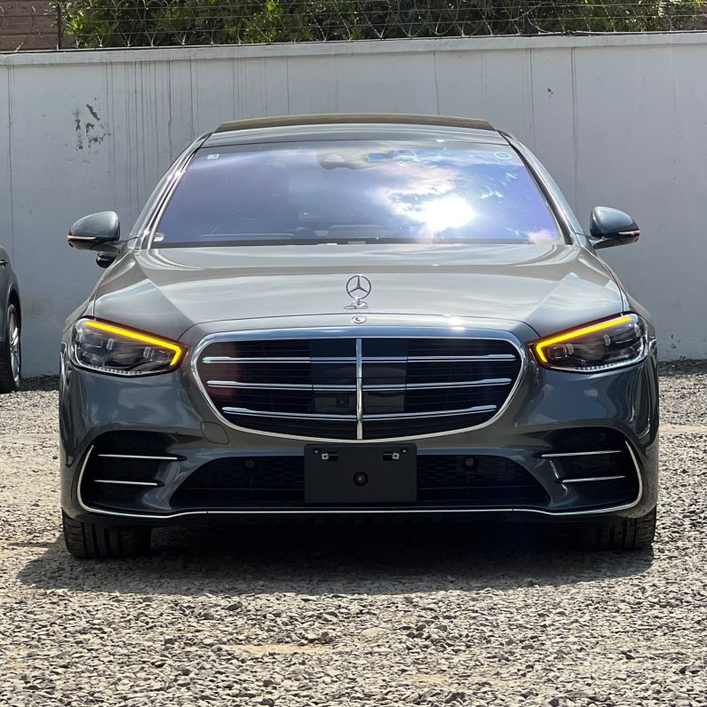 
								Mercedes Benz S500 full									