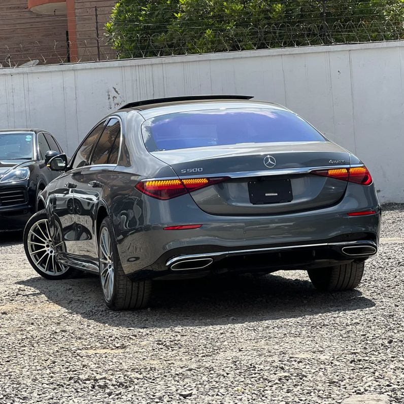 
								Mercedes Benz S500 full									