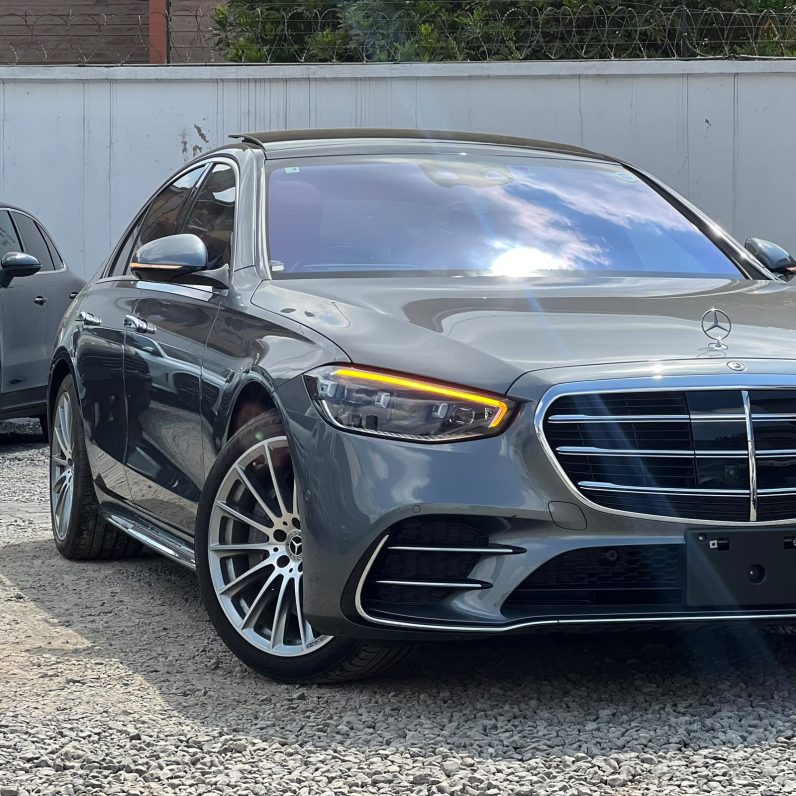 
								Mercedes Benz S500 full									