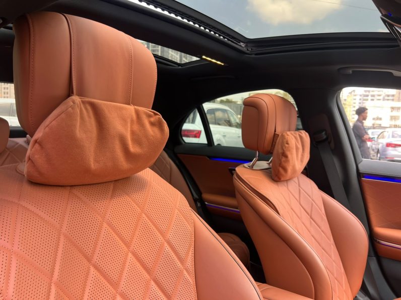 
								Mercedes Benz S500 full									