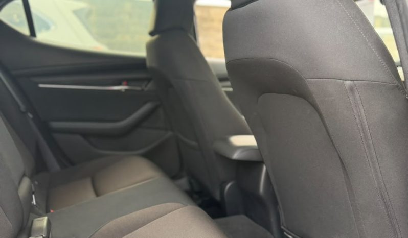 
								Mazda 3 full									