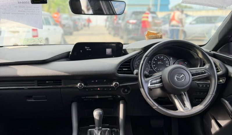 
								Mazda 3 full									